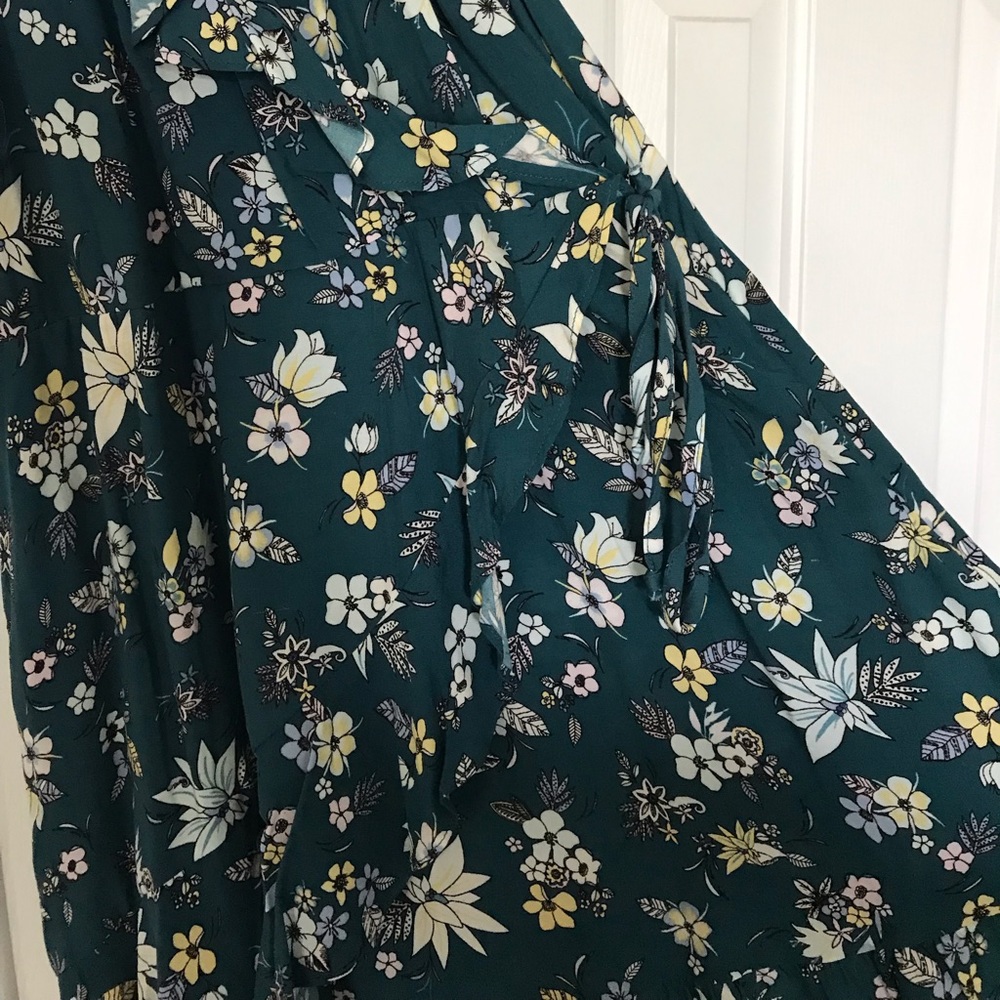 Target Wrap Dress - Picture 3 of 6